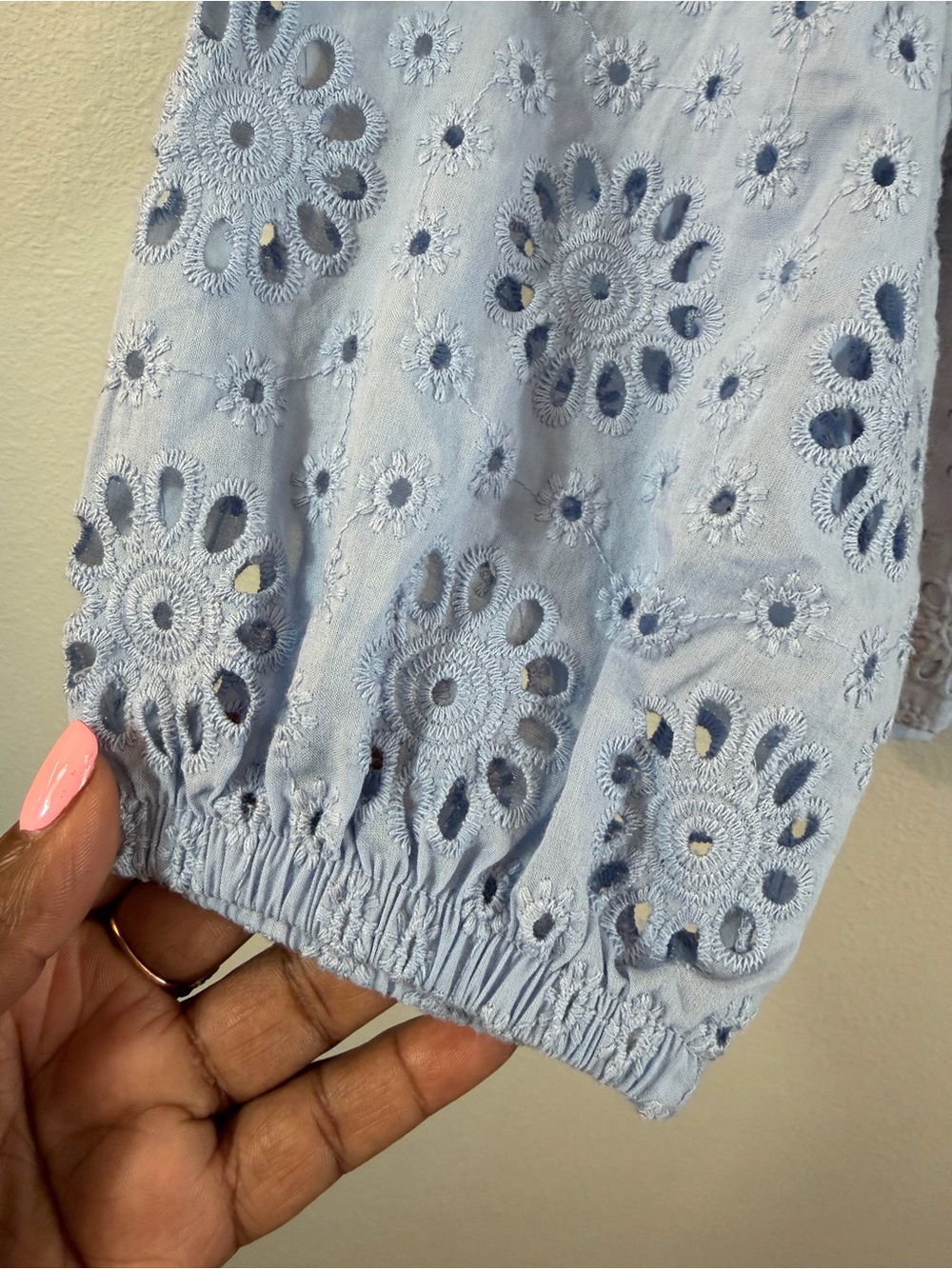 JW Style Blue Eyelet Lace Cotton Top Size L Long Sleeve Casual Relaxed Cottage - Picture 3 of 7